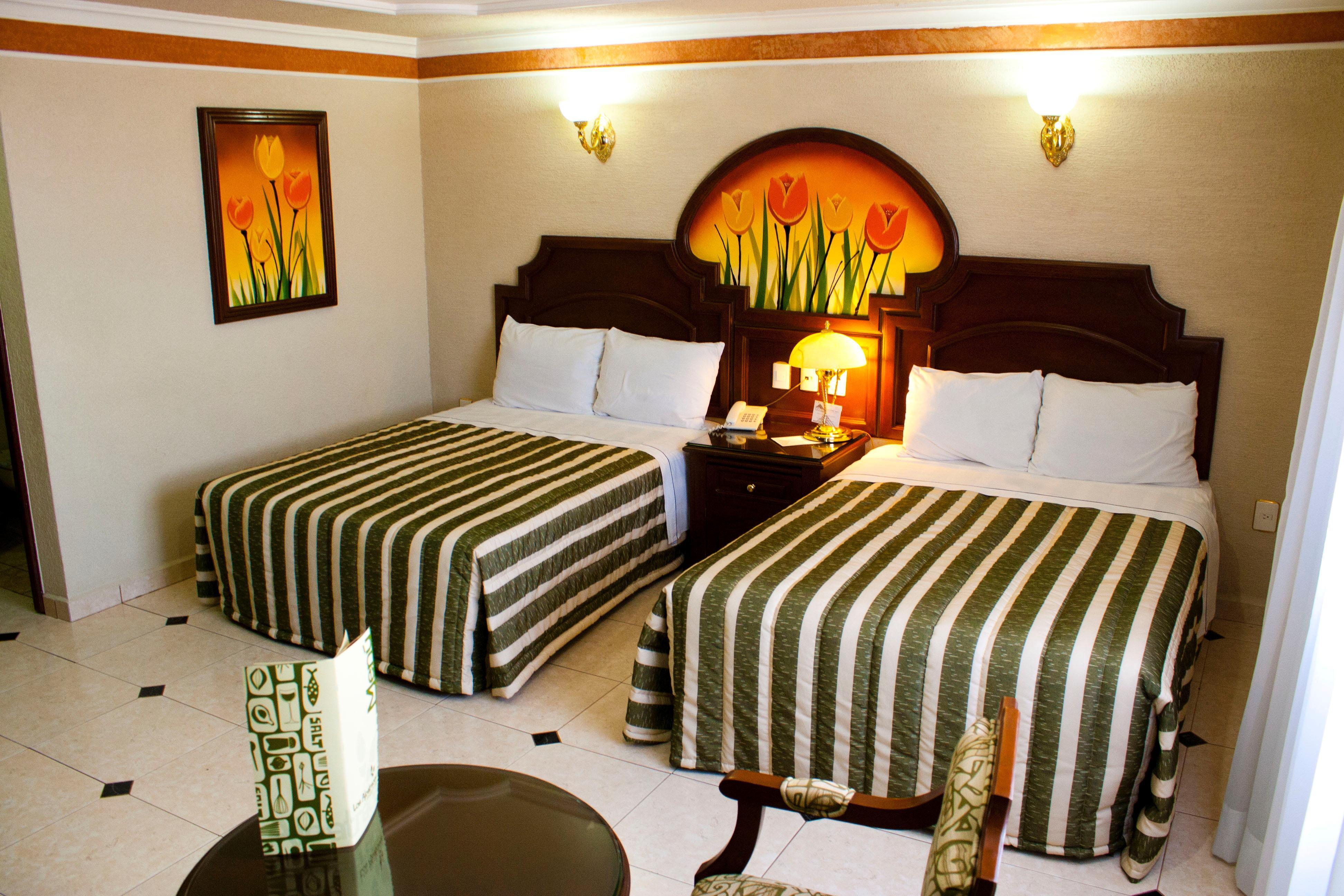 Hotel Casino Plaza Guadalajara Bagian luar foto