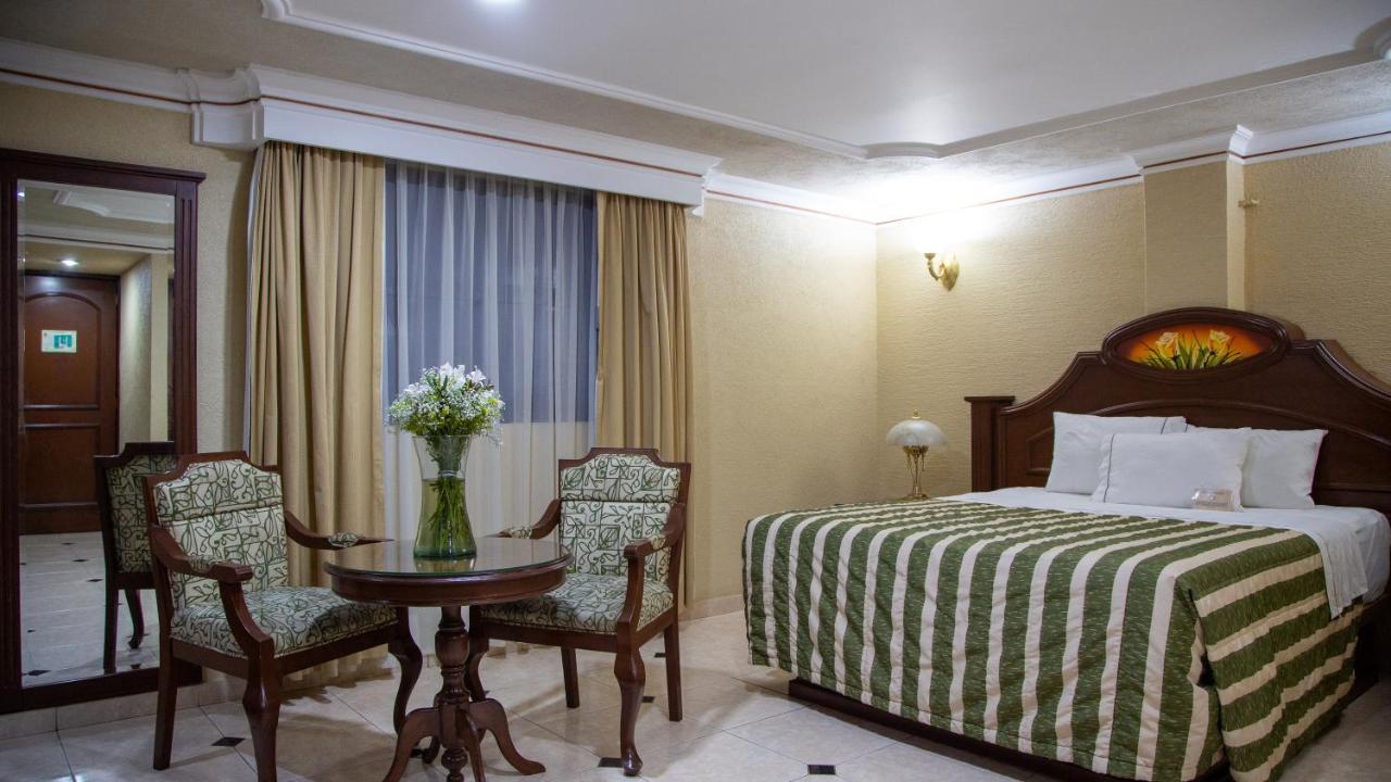 Hotel Casino Plaza Guadalajara Bagian luar foto